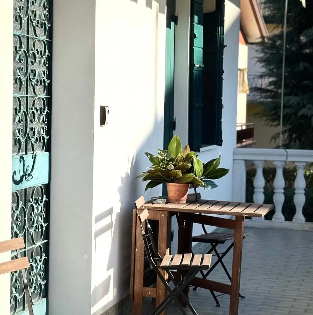 بيت للعطل فيلا Casa Del Vigneto مخرج سبينيا