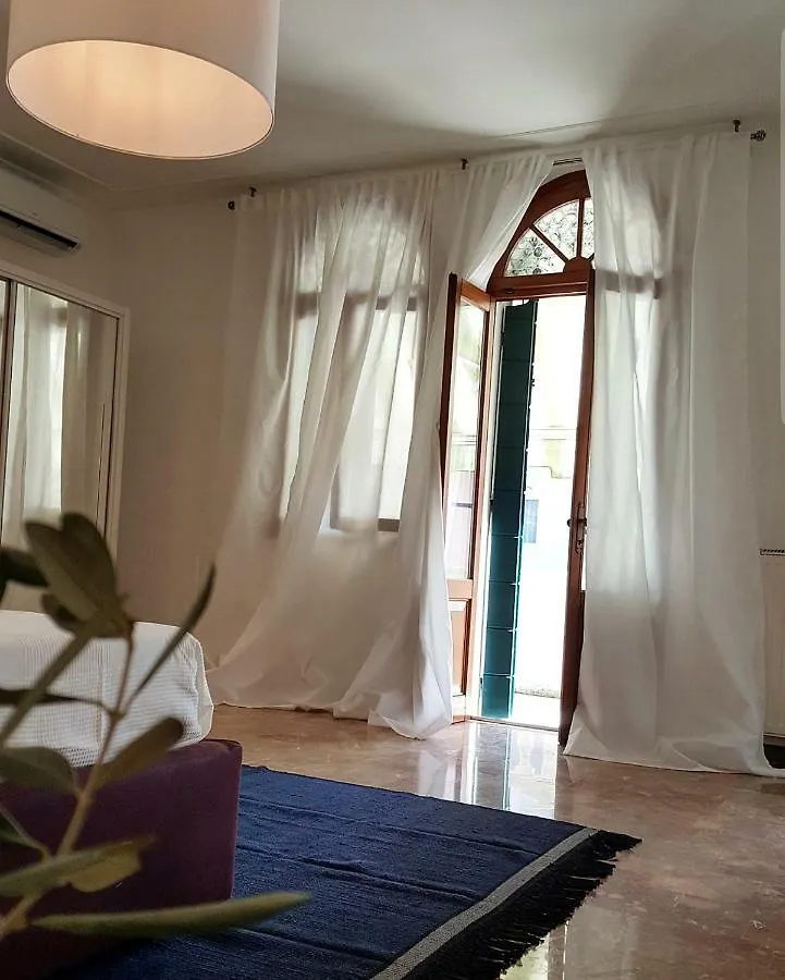 بيت للعطل فيلا Casa Del Vigneto مخرج سبينيا